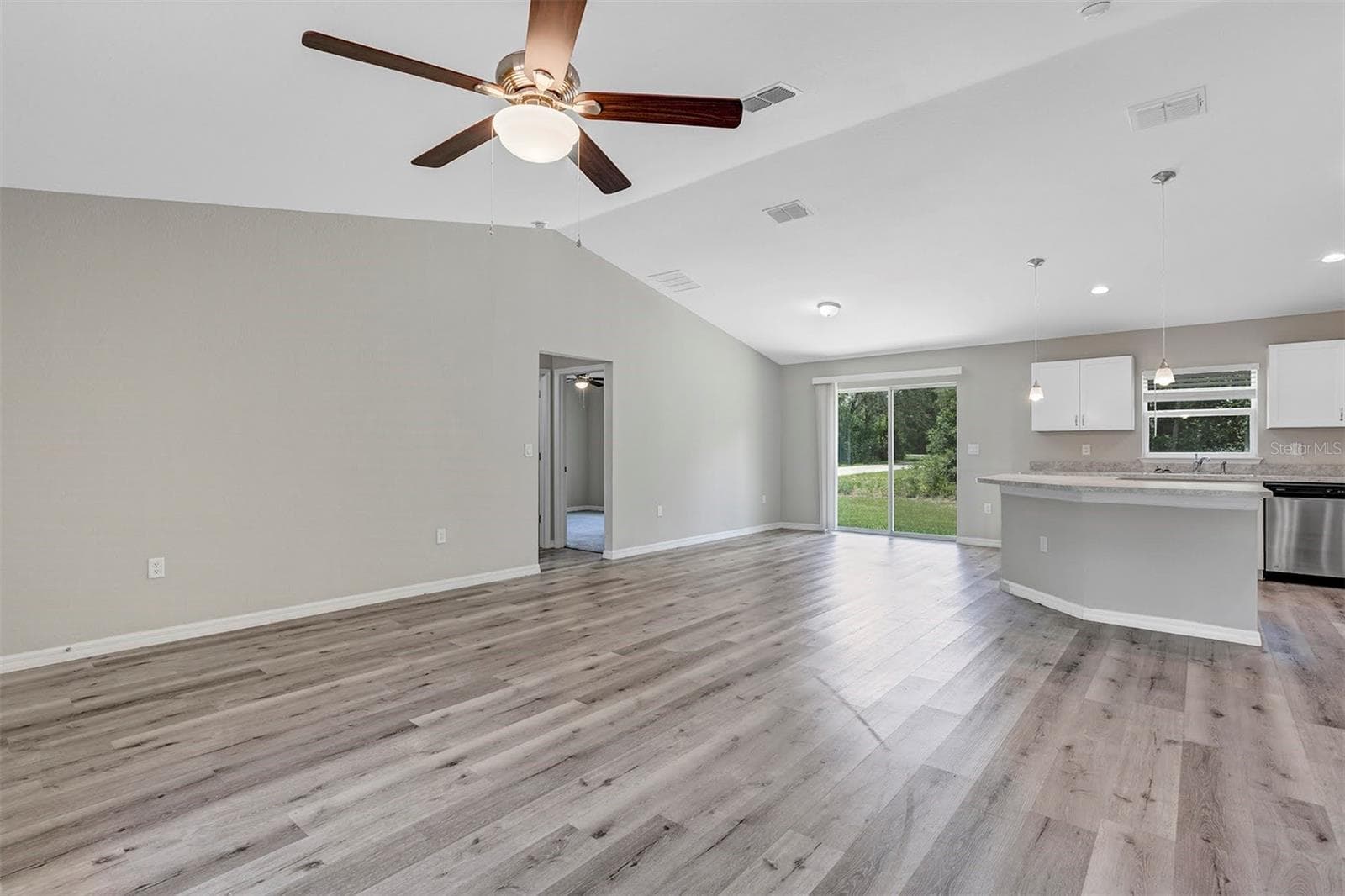 Single Family Residence at 21512 SW RAINBOW LAKES BLVD, DUNNELLON, photo 5 of 29