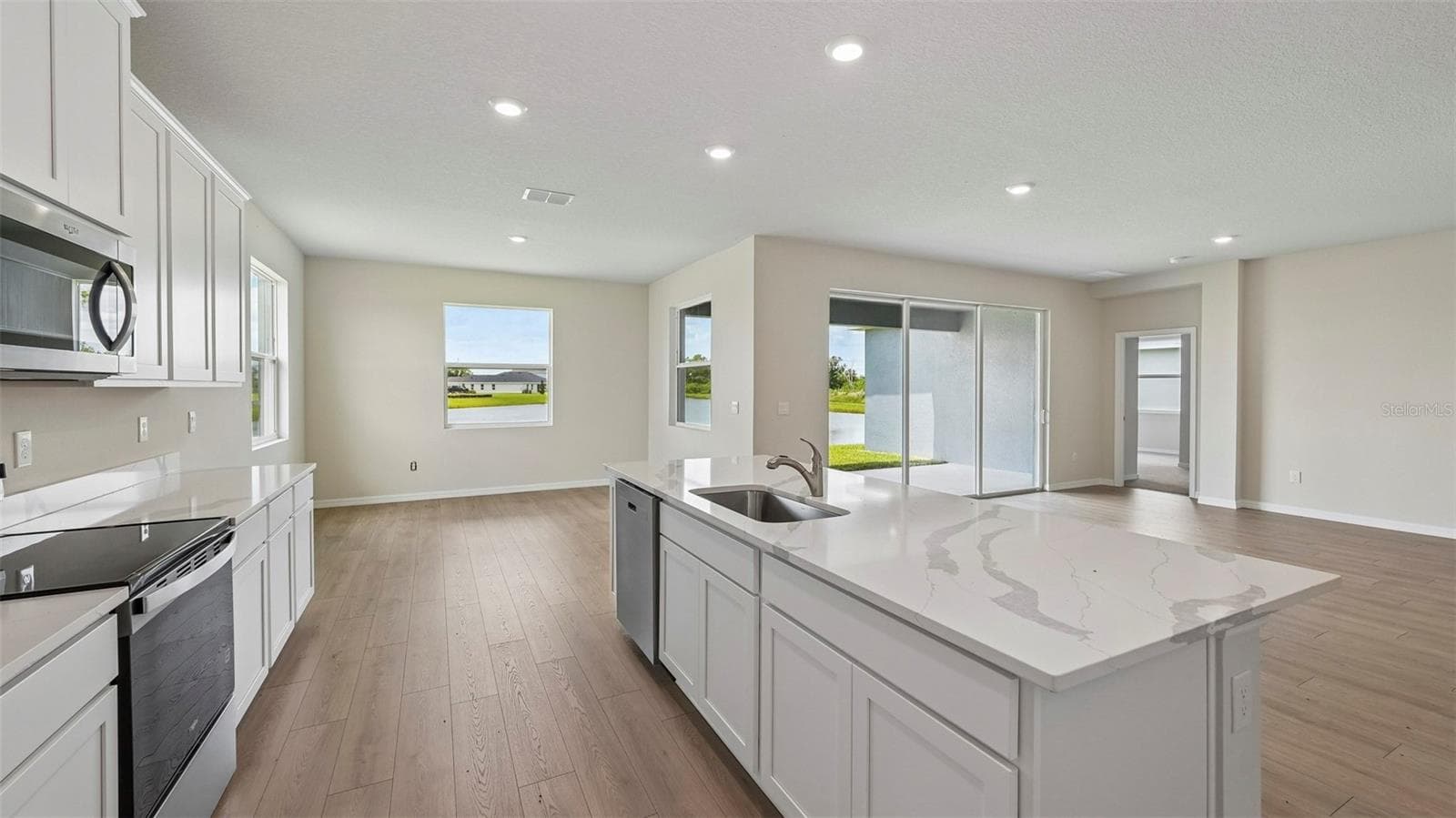 Single Family Residence at 10429 WOODLAND GARDEN WAY, PARRISH, photo 5 of 42
