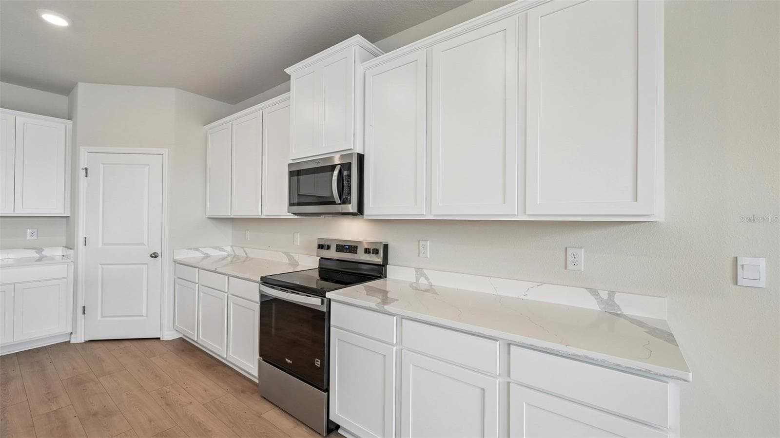 Single Family Residence at 10429 WOODLAND GARDEN WAY, PARRISH, photo 7 of 42