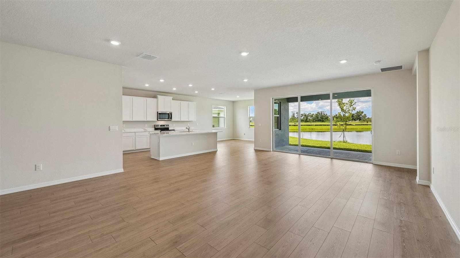 Single Family Residence at 10429 WOODLAND GARDEN WAY, PARRISH, photo 8 of 42
