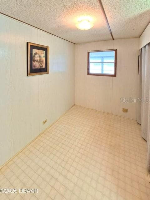 Mobile Home at 725 MARSHALL CIR, PORT ORANGE, photo 20 of 43