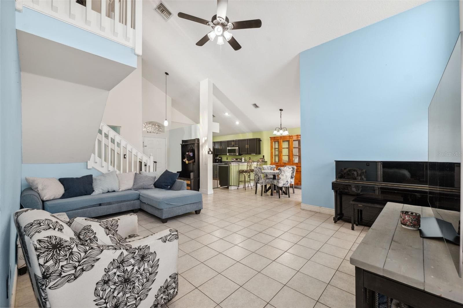 Single Family Residence at 3316 PINE TOP DR, VALRICO, photo 4 of 21