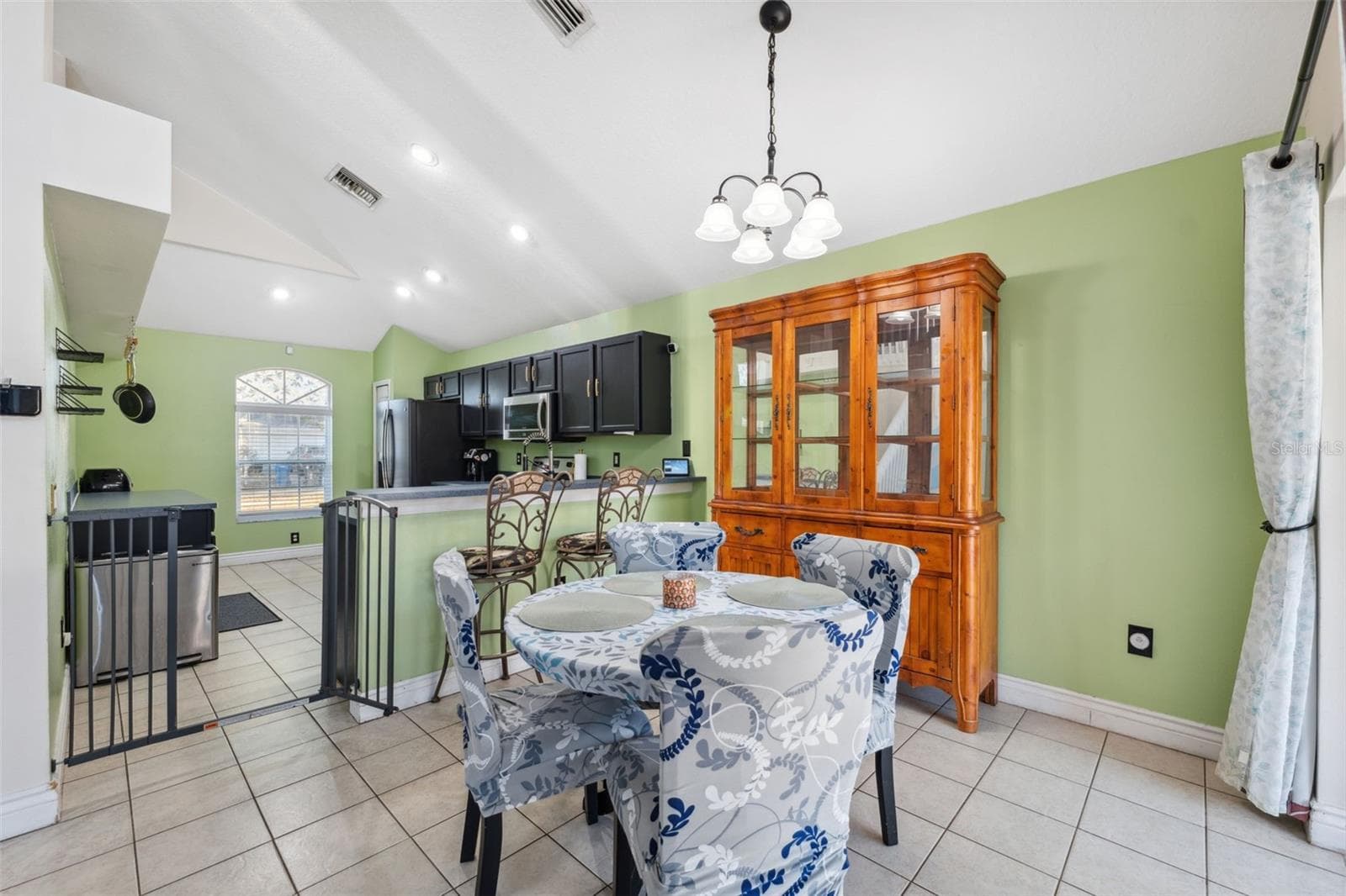 Single Family Residence at 3316 PINE TOP DR, VALRICO, photo 7 of 21
