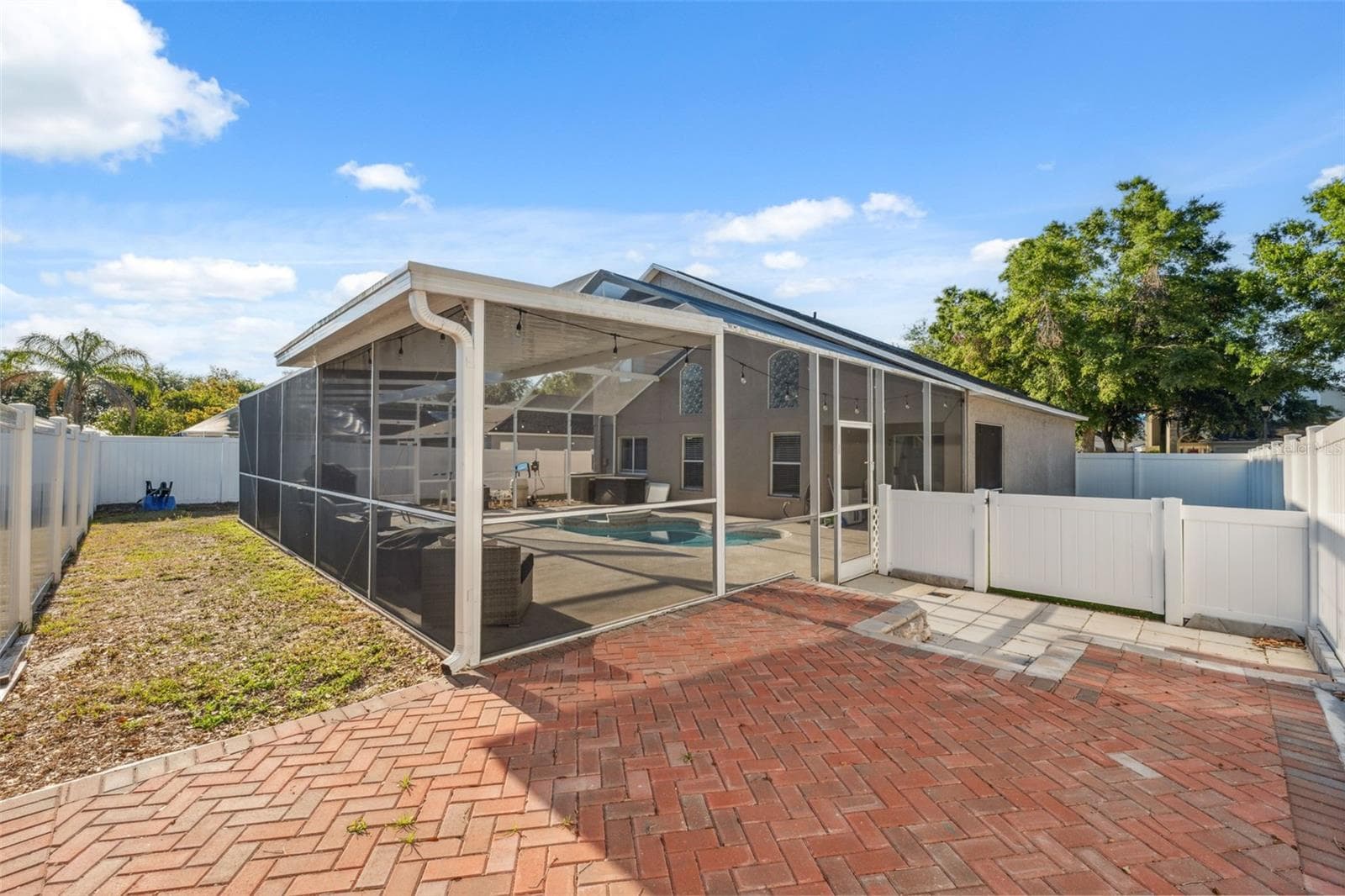 Single Family Residence at 3316 PINE TOP DR, VALRICO, photo 20 of 21