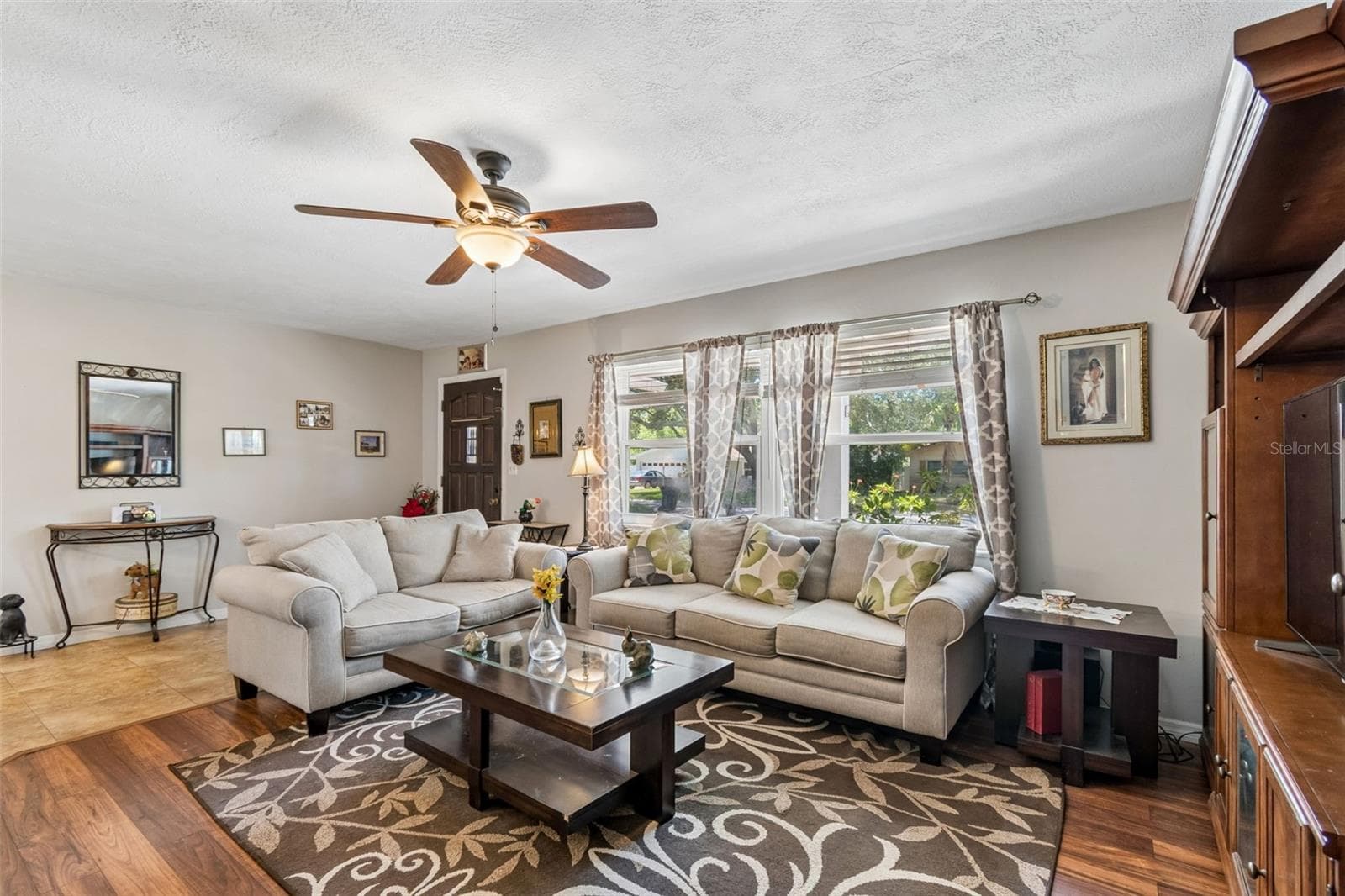 Living Room - 2085 68TH AVE S, ST PETERSBURG