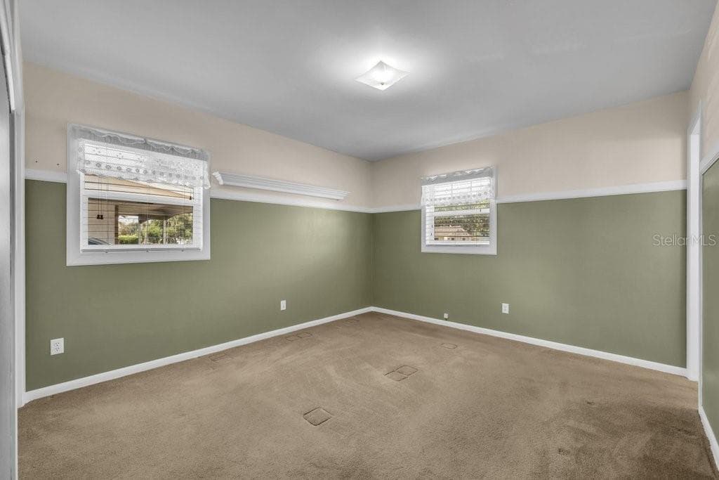 Single Family Residence at 1105 N PARSONS AVE, BRANDON, photo 15 of 27