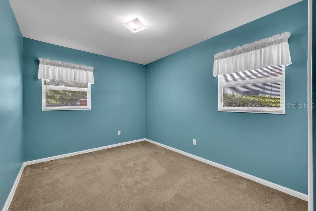 Single Family Residence at 1105 N PARSONS AVE, BRANDON, photo 18 of 27