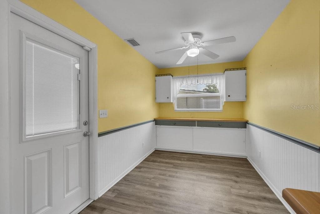 Single Family Residence at 1105 N PARSONS AVE, BRANDON, photo 22 of 27