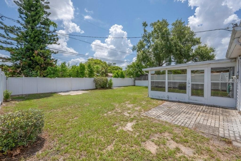 Single Family Residence at 1105 N PARSONS AVE, BRANDON, photo 25 of 27