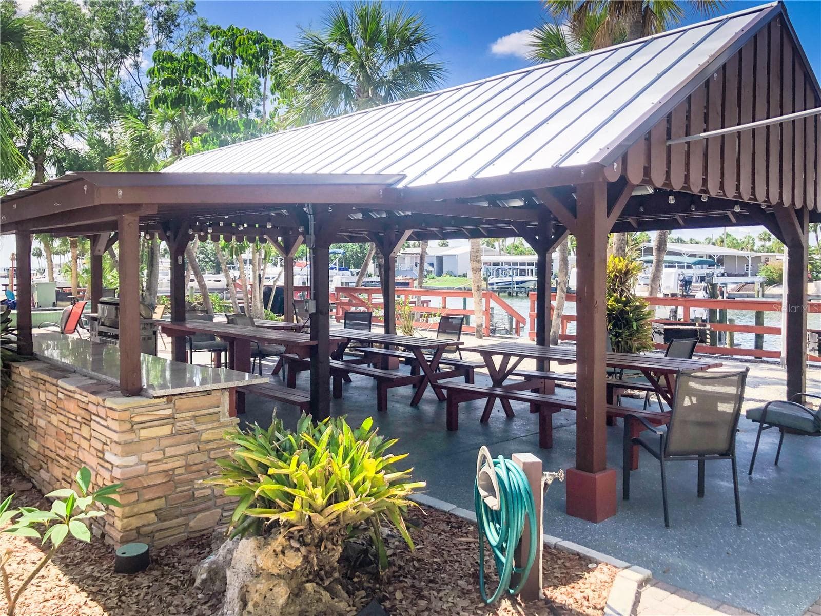 Mobile Home at 4851 W GANDY BLVD #B9L36, TAMPA, photo 13 of 45