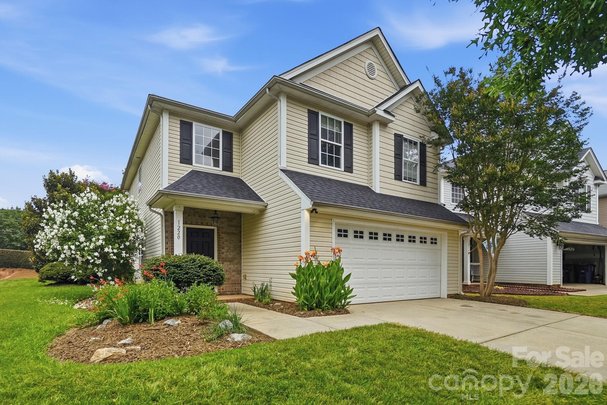 Single Family Residence at Matthews, photo 2 of 34