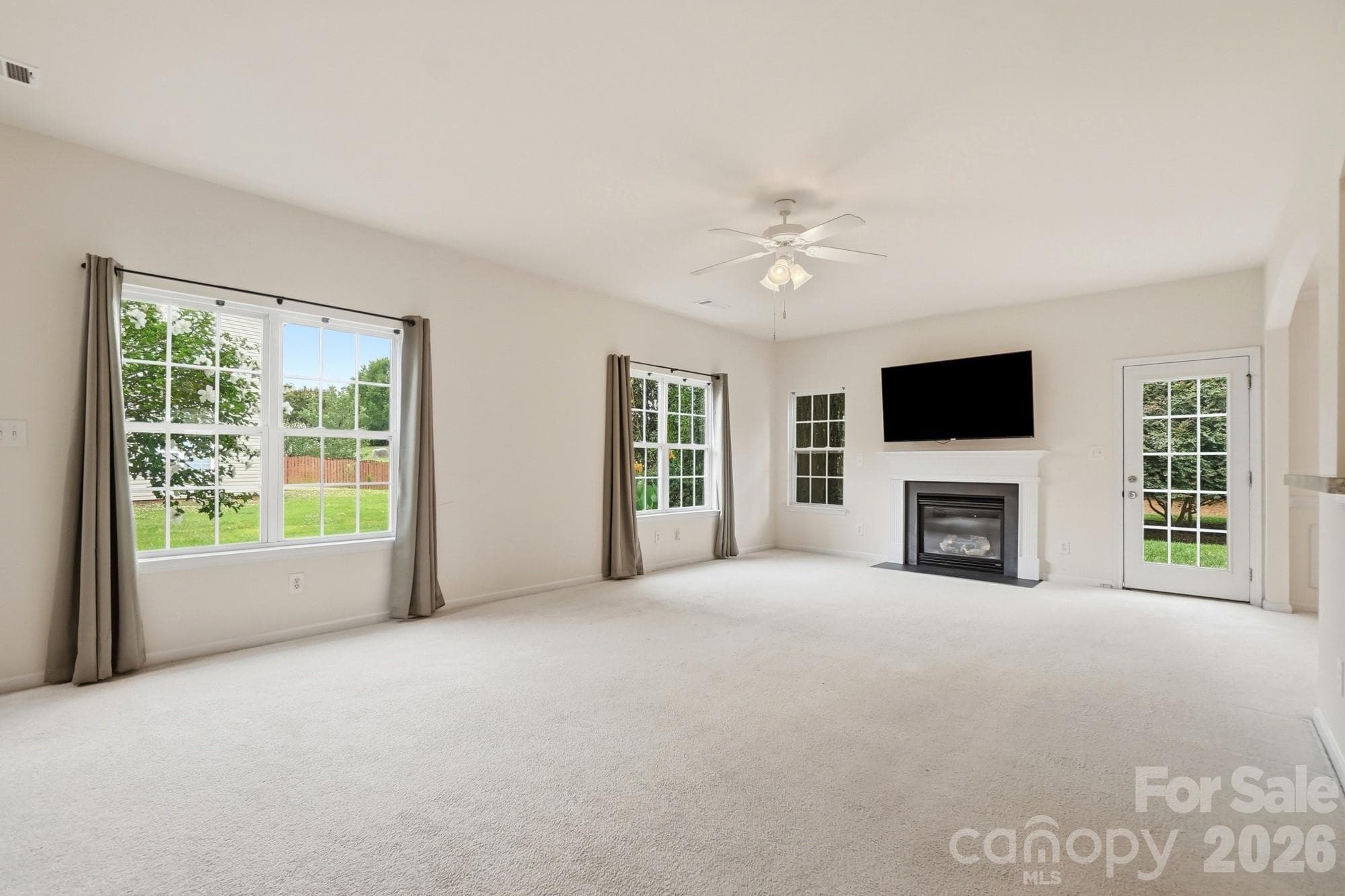 Single Family Residence at Matthews, photo 5 of 34