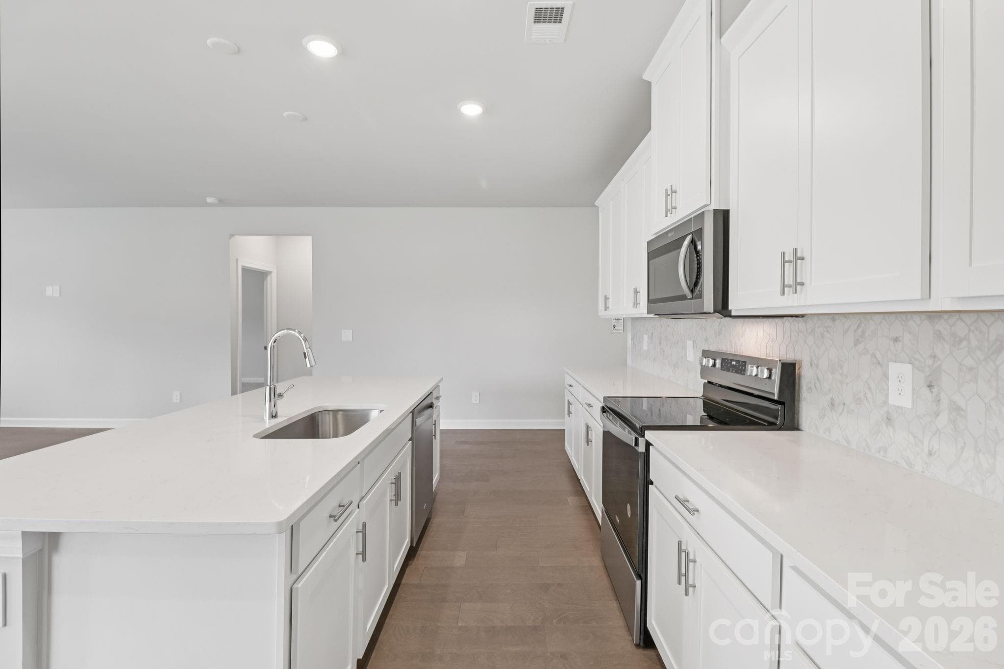 Photo is not of the actual home but is an inspirational photo of builder’s model home and may depict options, furnishings, and/or decorator features that are not included. - 1607 Harper Landing Boulevard, Stanley