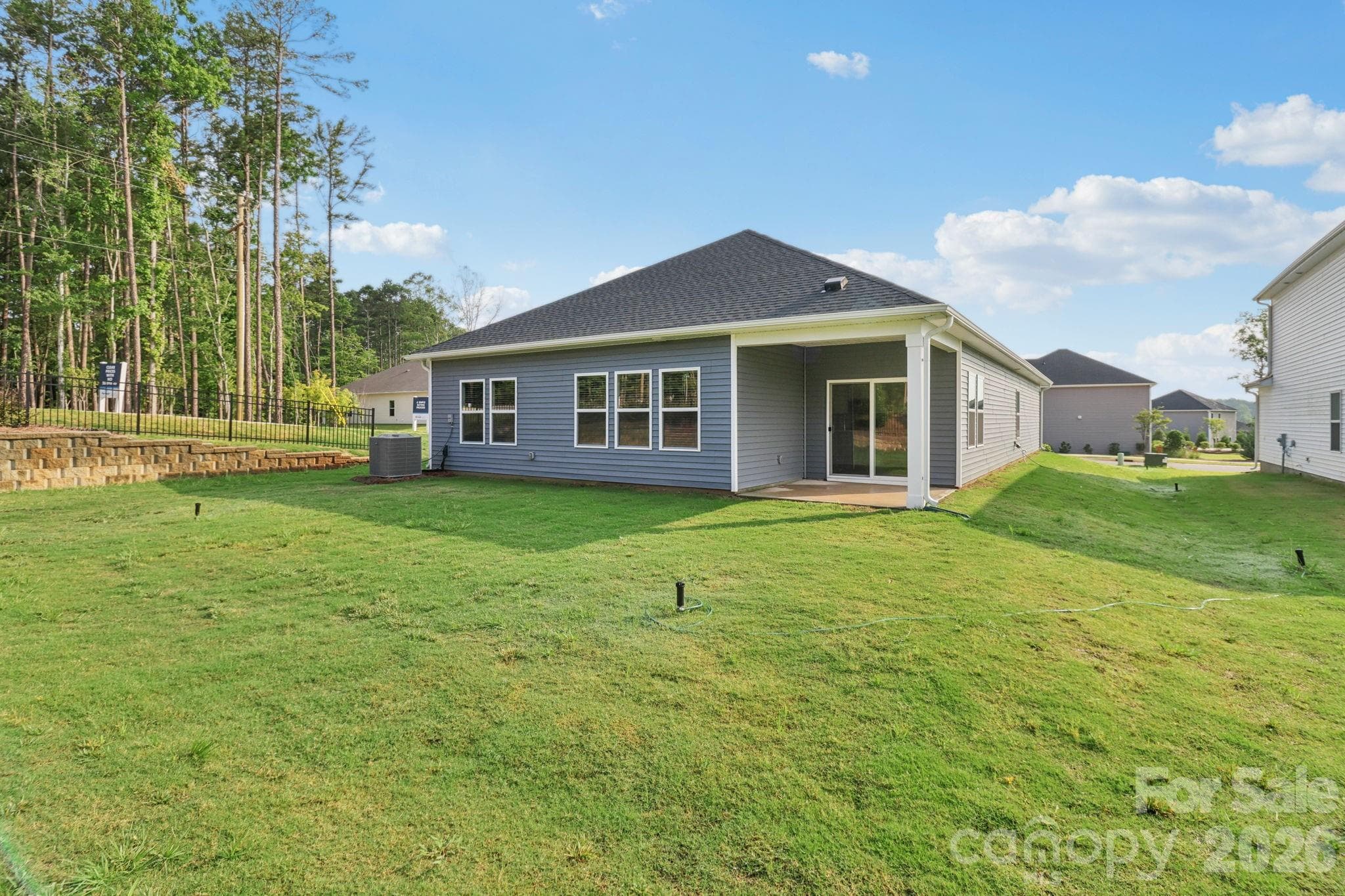 Photo is not of the actual home but is an inspirational photo of builder’s model home and may depict options, furnishings, and/or decorator features that are not included. - 1607 Harper Landing Boulevard, Stanley