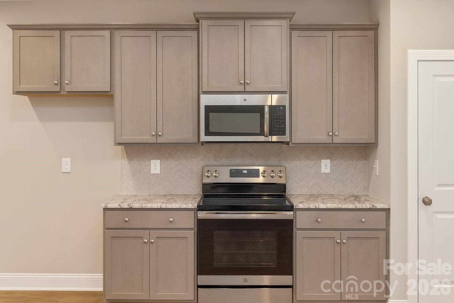 Kitchen with Upgraded 42" Wall Cabinets - Concord