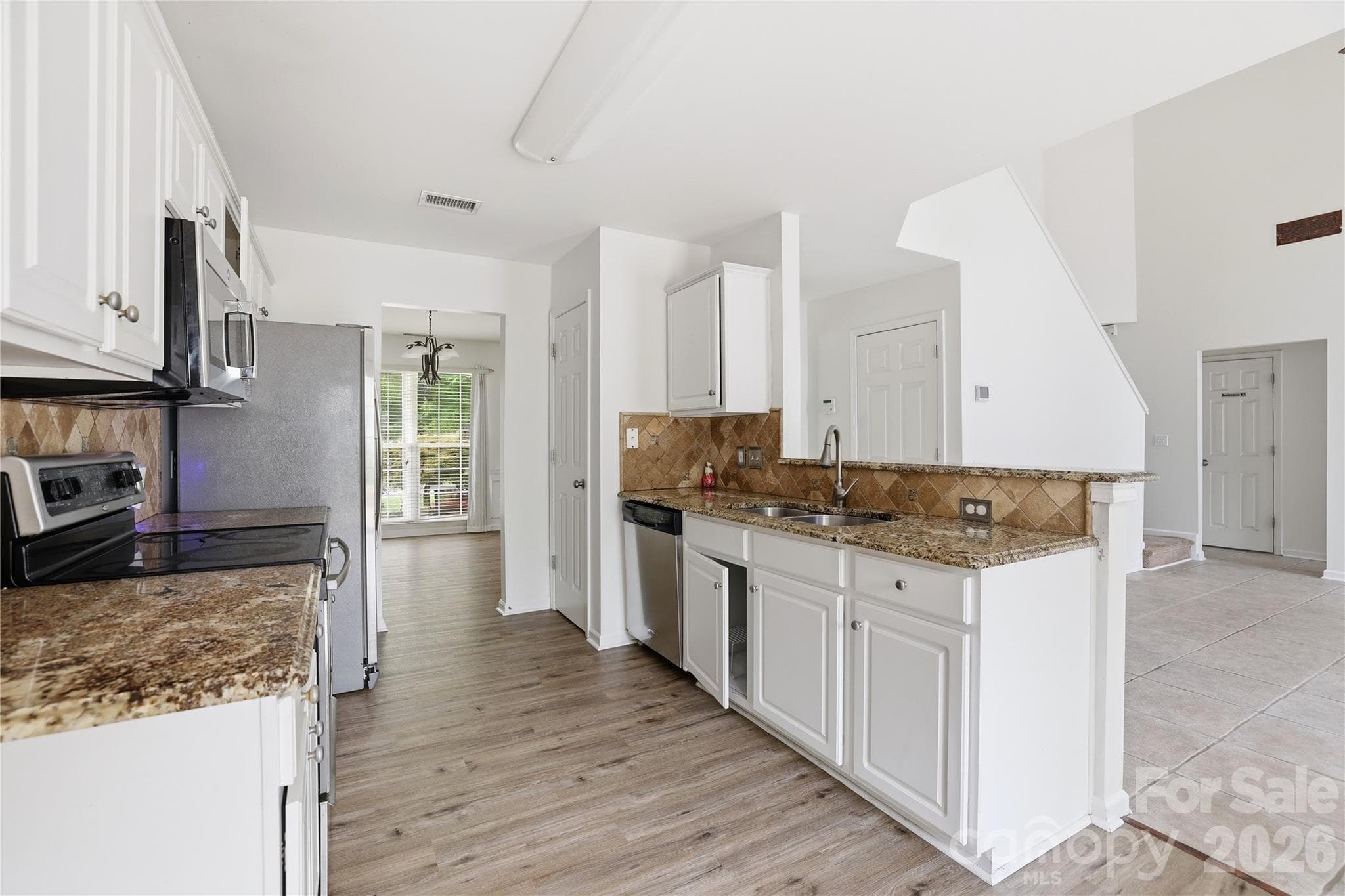 Single Family Residence at 11926 Hawick Valley Lane, Charlotte, photo 13 of 44