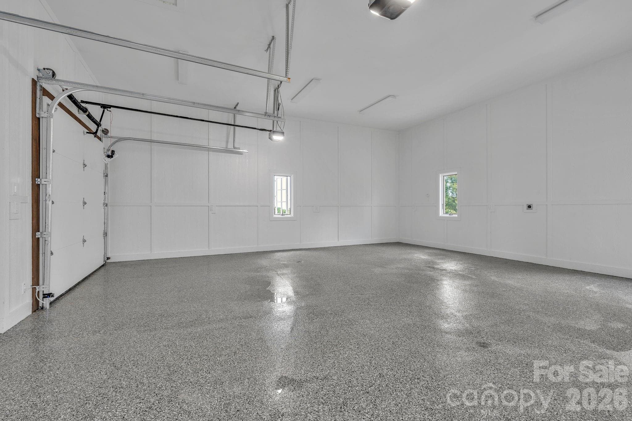 oversized garage - 253 Old Boone Road, Blowing Rock