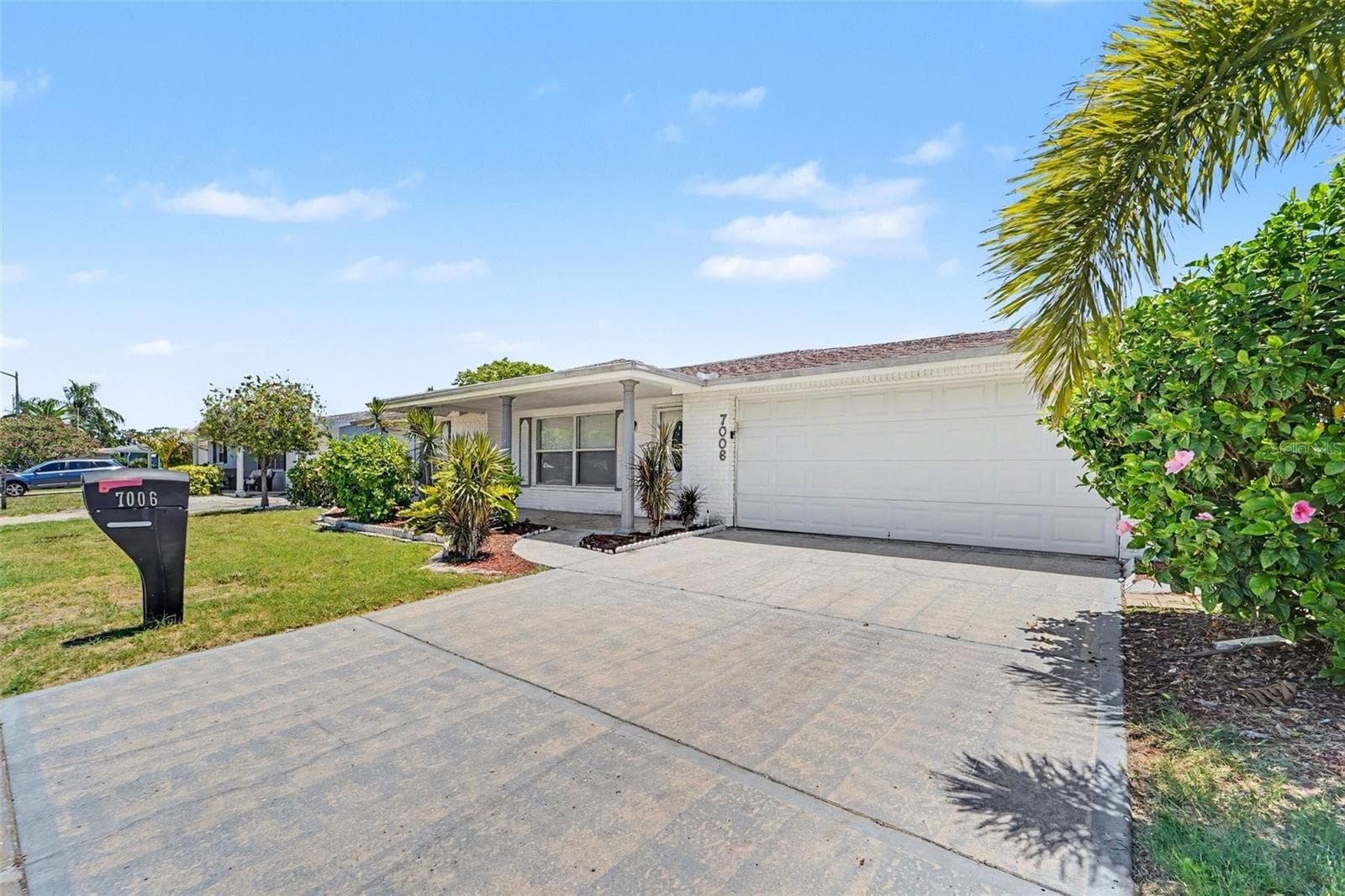 Single Family Residence at 7006 MAPLEHURST DR, PORT RICHEY, photo 3 of 19