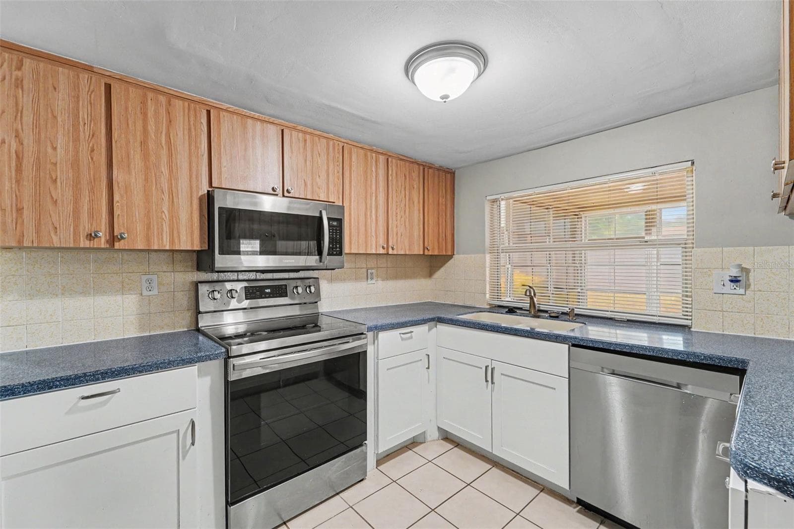 Single Family Residence at 7006 MAPLEHURST DR, PORT RICHEY, photo 9 of 19