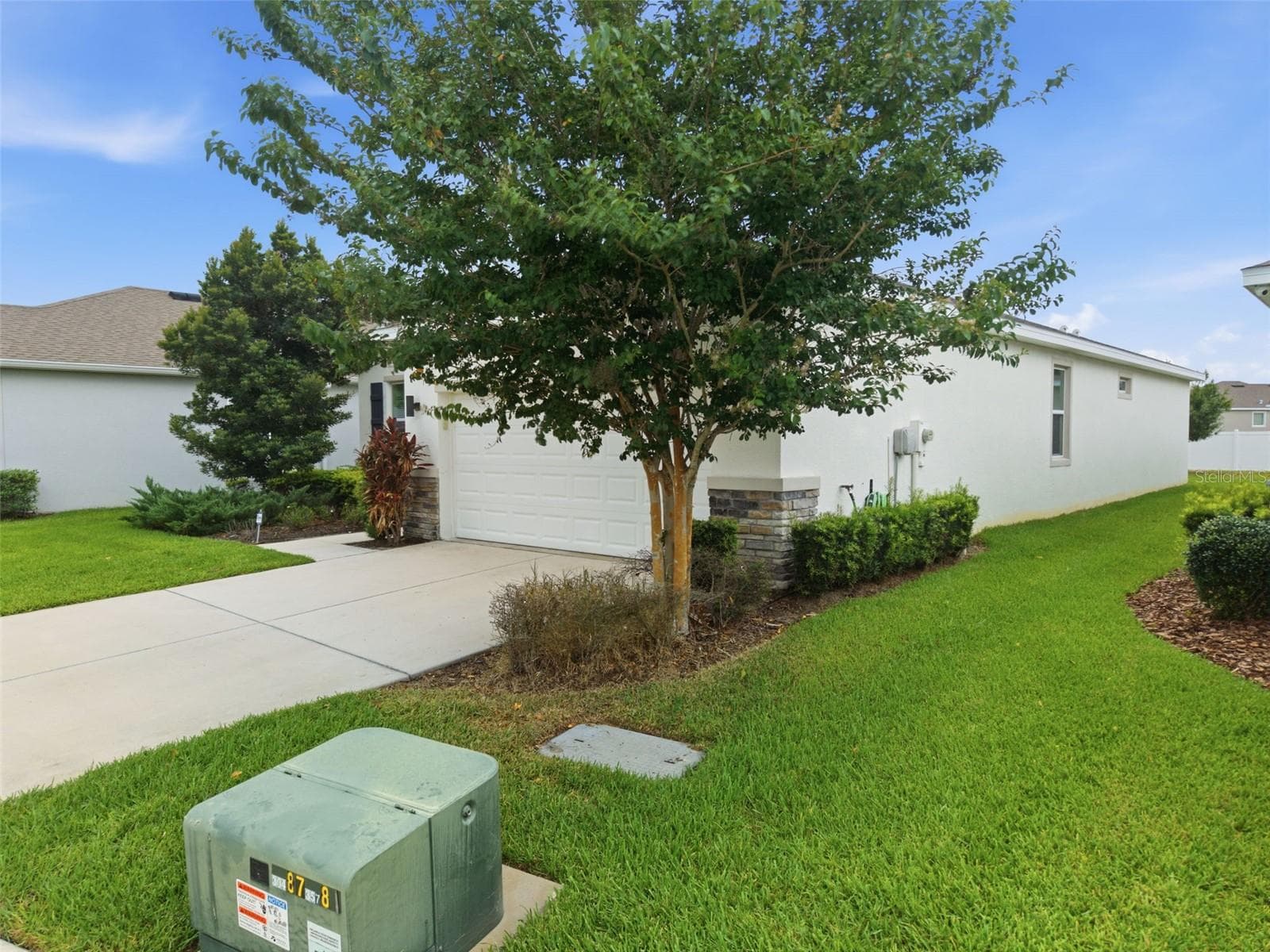 Single Family Residence at 13237 WATERLEAF GARDEN CIR, RIVERVIEW, photo 4 of 69