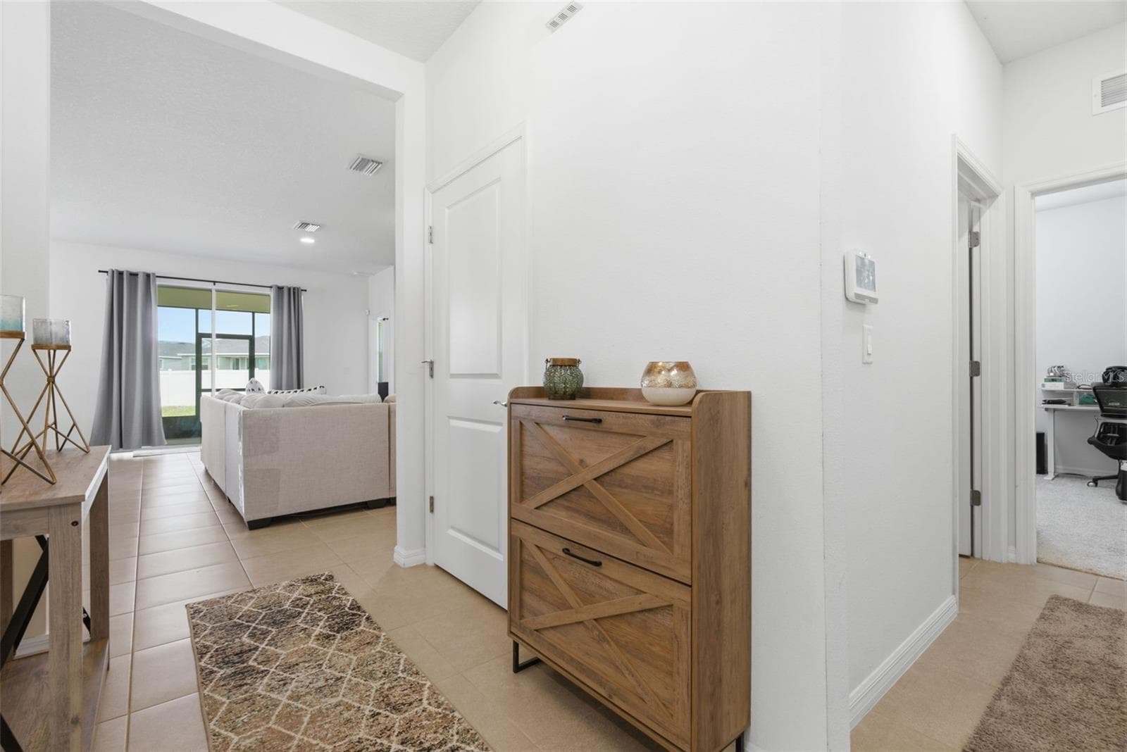 Single Family Residence at 13237 WATERLEAF GARDEN CIR, RIVERVIEW, photo 6 of 69