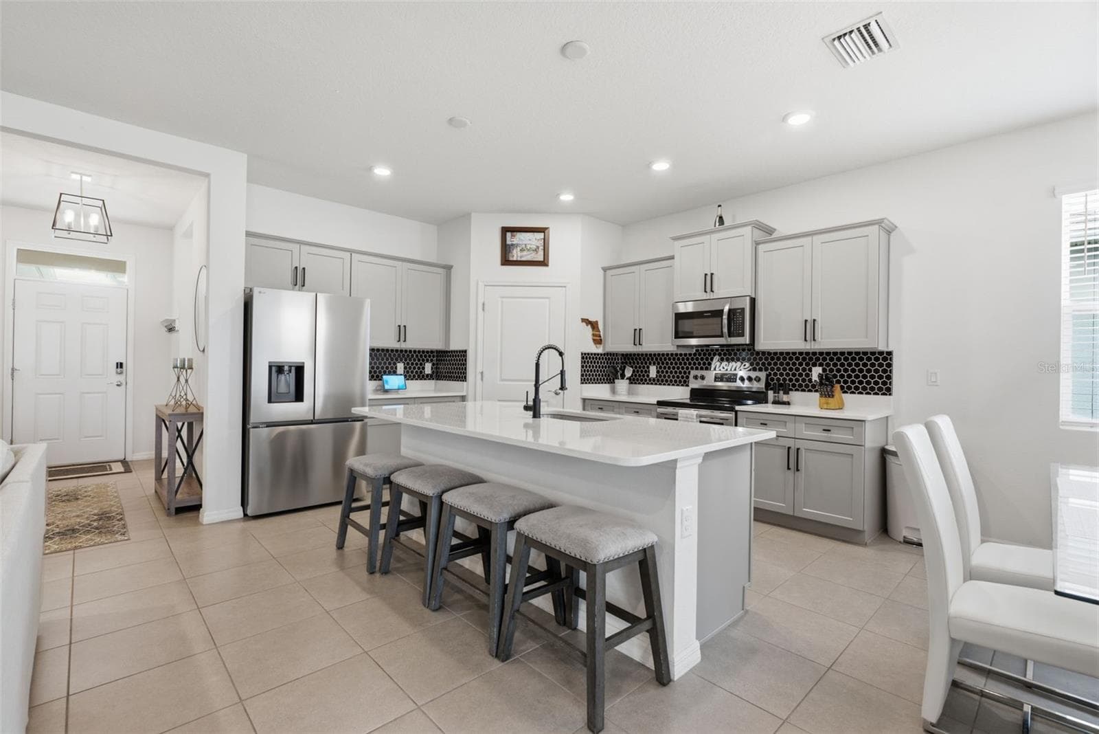 Single Family Residence at 13237 WATERLEAF GARDEN CIR, RIVERVIEW, photo 9 of 69