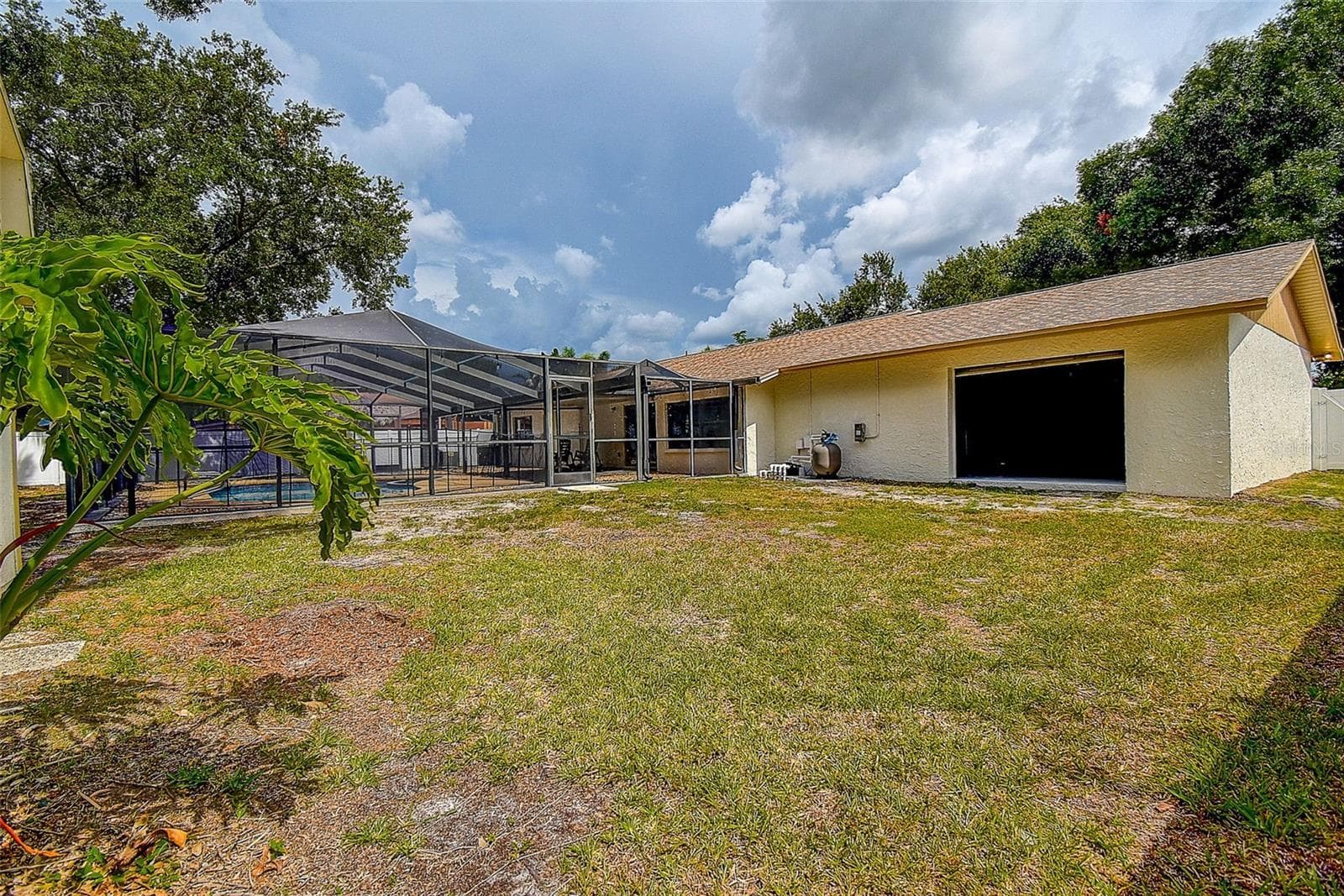 Single Family Residence at 9404 W HAMILTON AVE, TAMPA, photo 21 of 25