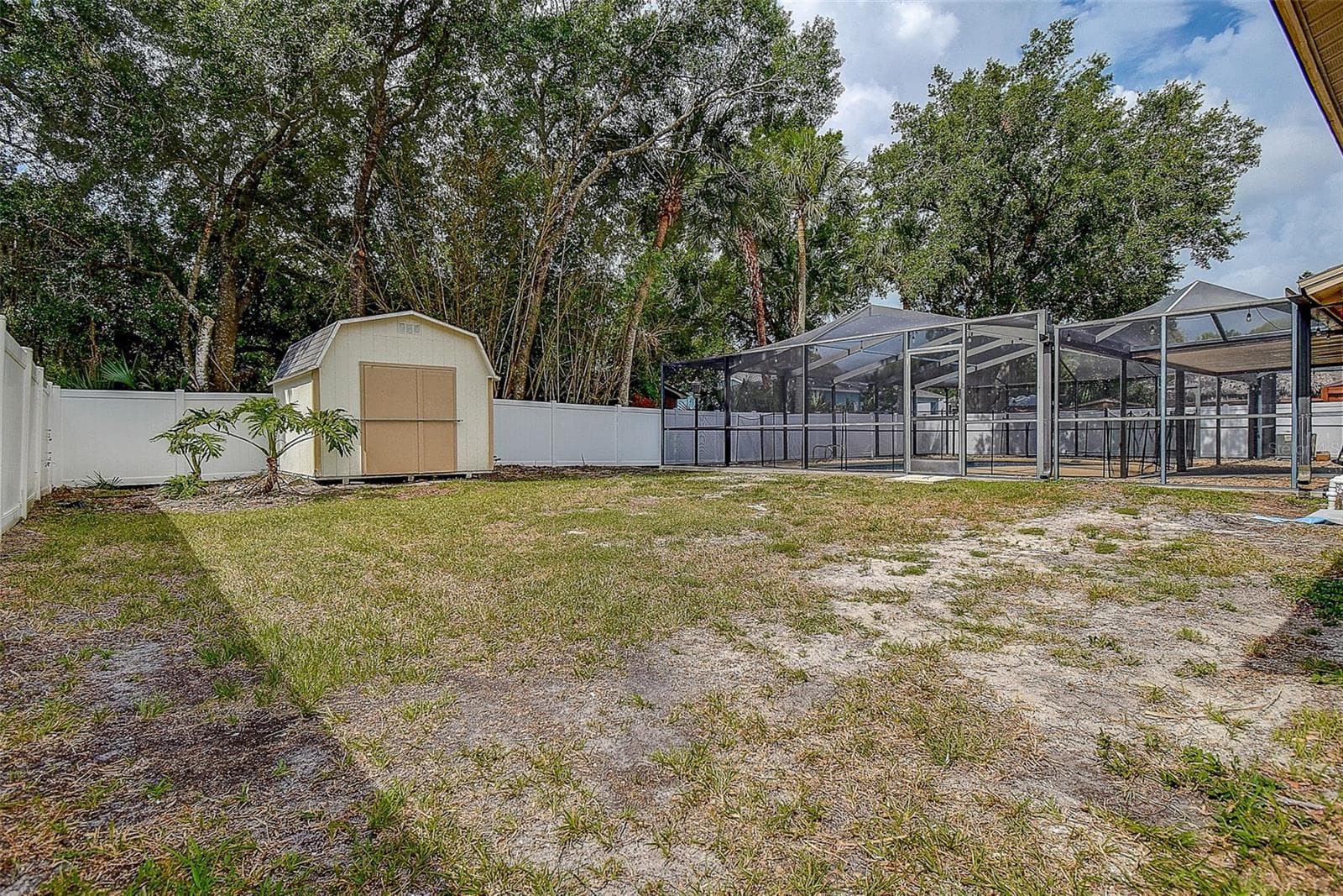 Single Family Residence at 9404 W HAMILTON AVE, TAMPA, photo 22 of 25