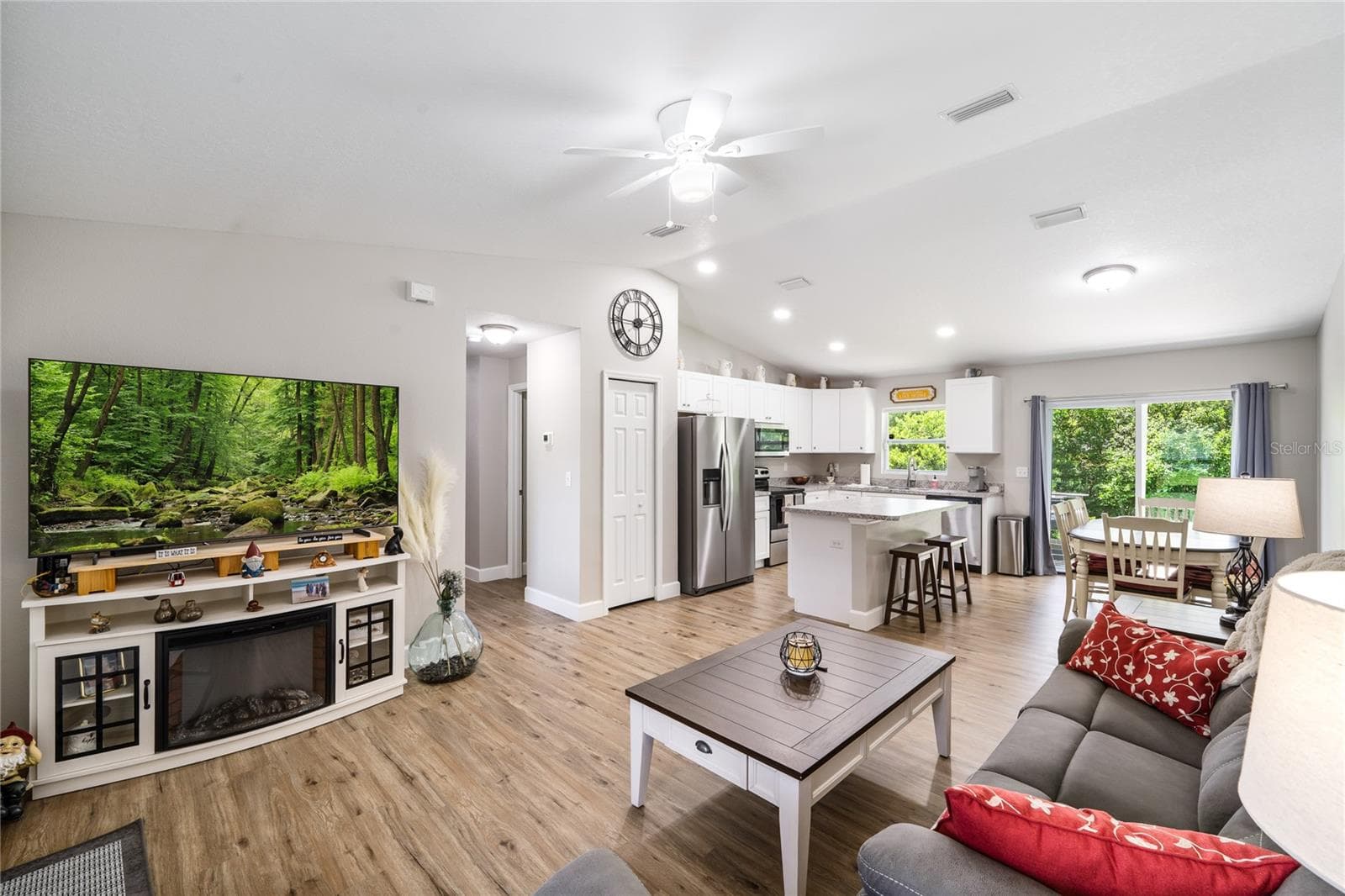 Great Room - 351 W ELM DR, ORANGE CITY