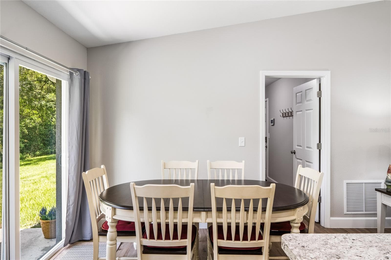 Dining Area - 351 W ELM DR, ORANGE CITY