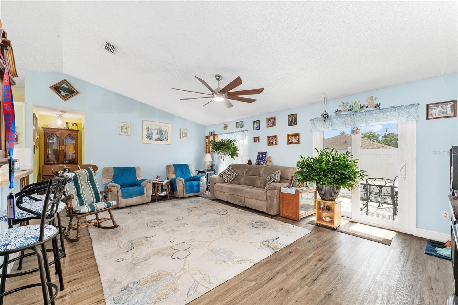 Single Family Residence at 124 OAK CIR, OCALA, photo 5 of 31