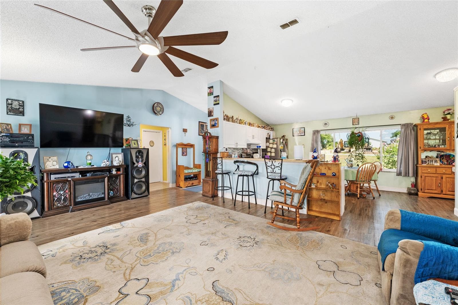 Single Family Residence at 124 OAK CIR, OCALA, photo 7 of 31