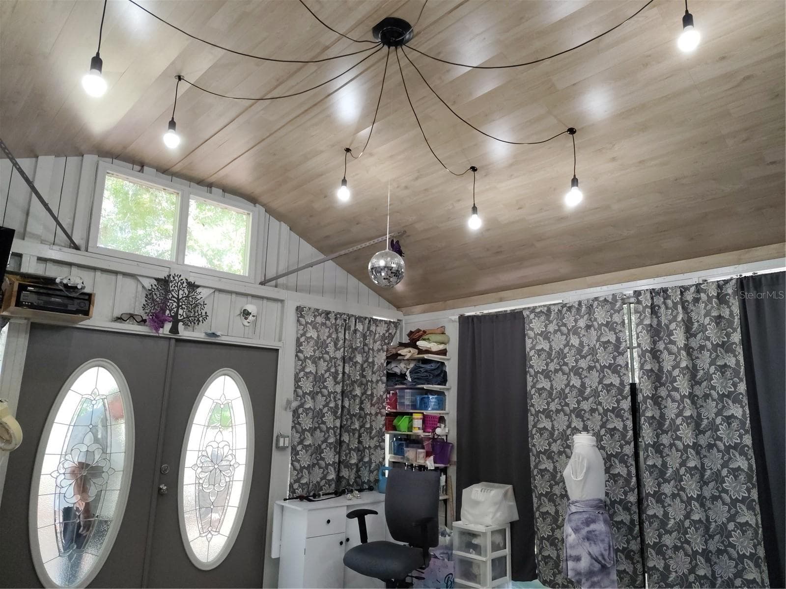 High ceiling is gorgeous! - 12627 BLACKBERRY LN, LAKE WALES