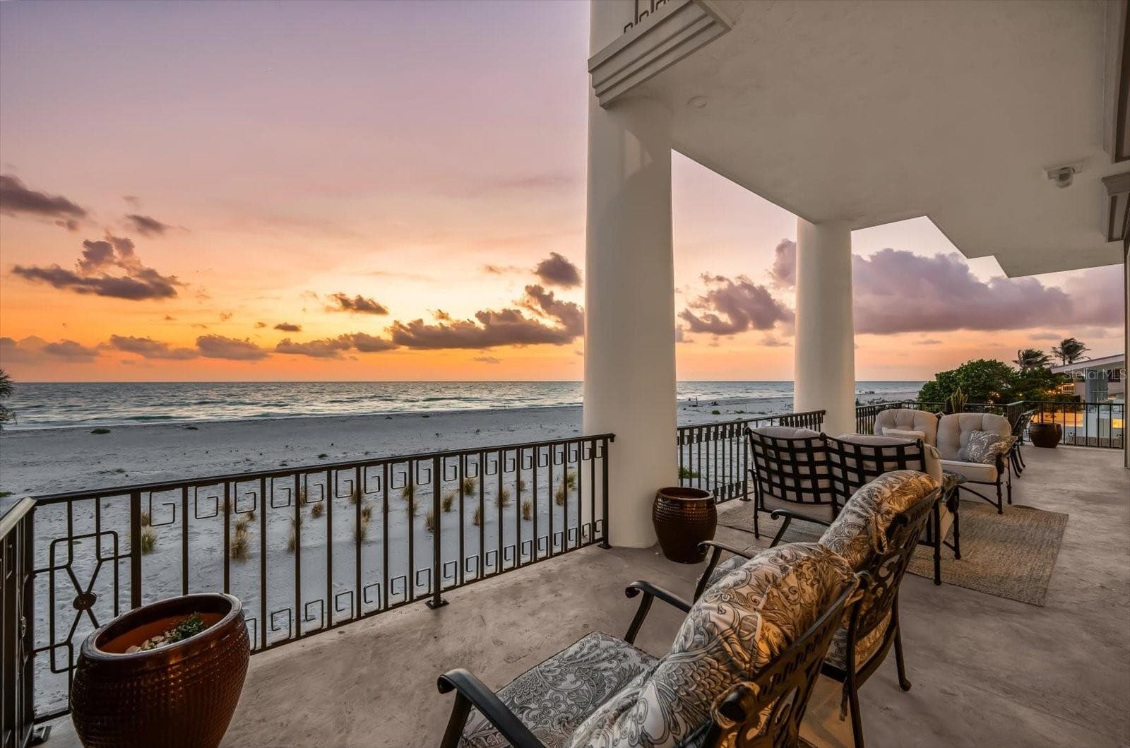 Single Family Residence at 810 ELDORADO AVE, CLEARWATER BEACH, photo 12 of 81