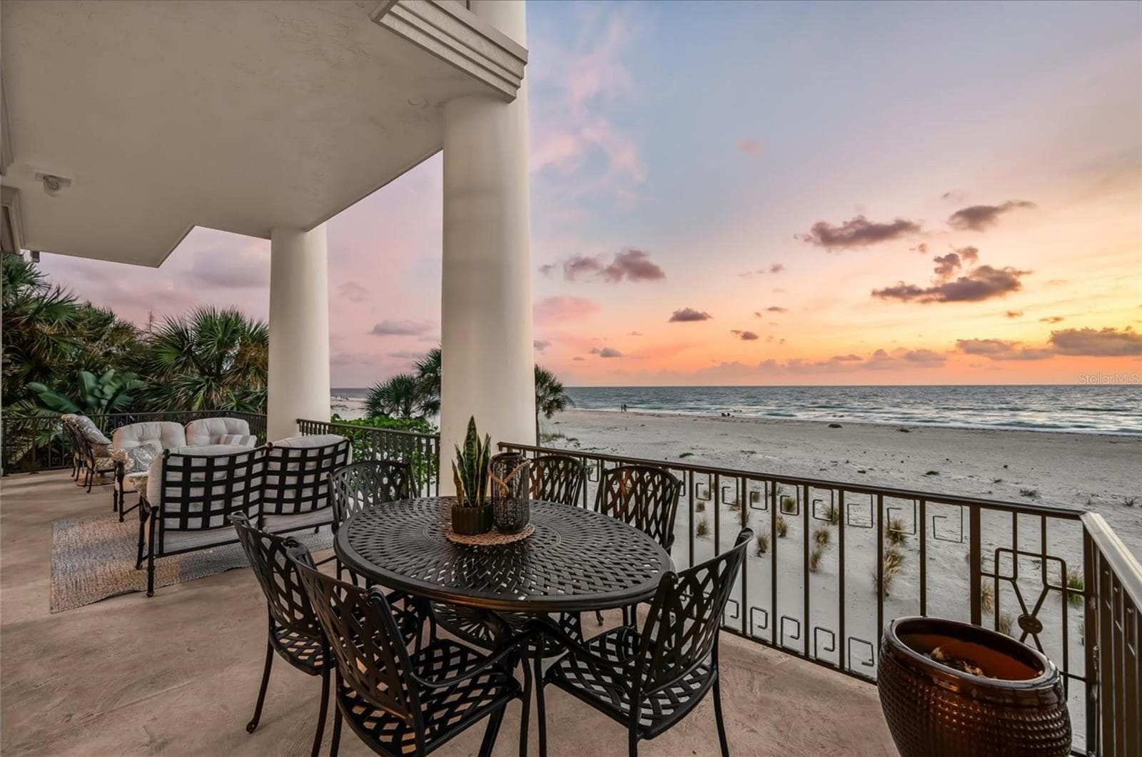 Single Family Residence at 810 ELDORADO AVE, CLEARWATER BEACH, photo 14 of 81