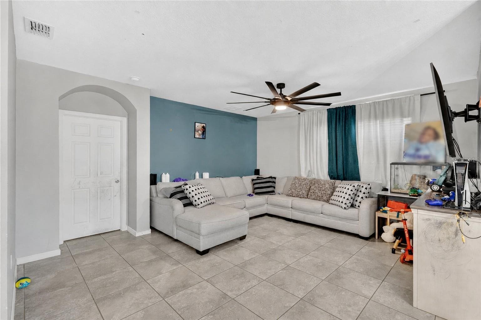 Living Room - 941 CENTURY AVE SE, PALM BAY