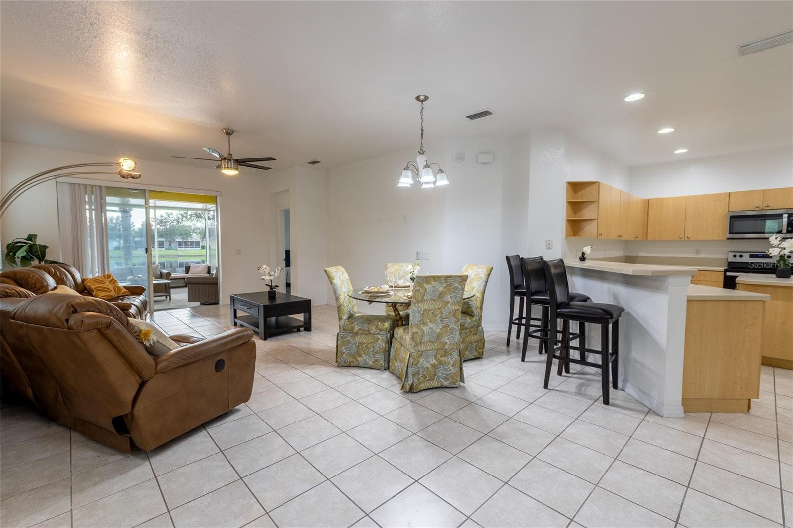 Villa at 11447 CAPTIVA KAY DR, RIVERVIEW, photo 7 of 46
