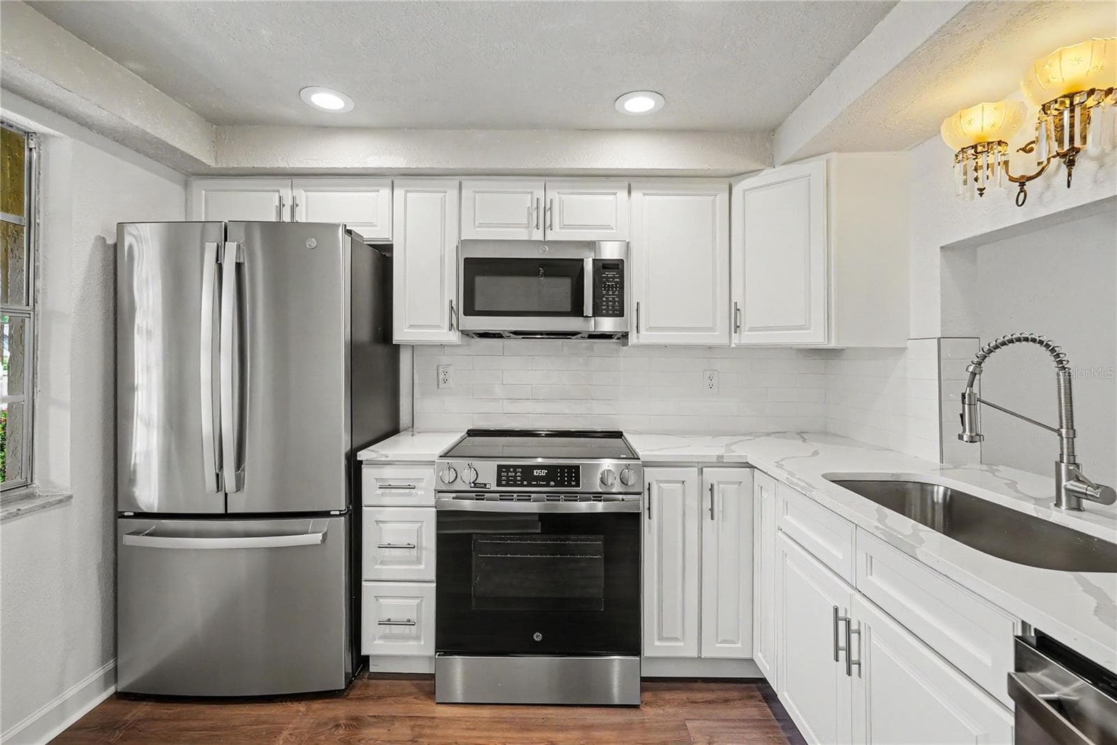 Condominium at 4135 STRATFORD DR, NEW PORT RICHEY, photo 12 of 25