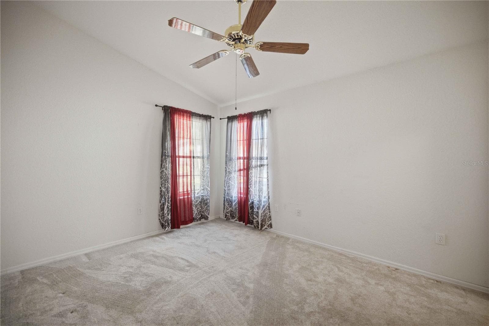 Single Family Residence at 3925 NE 22ND ST, OCALA, photo 21 of 33