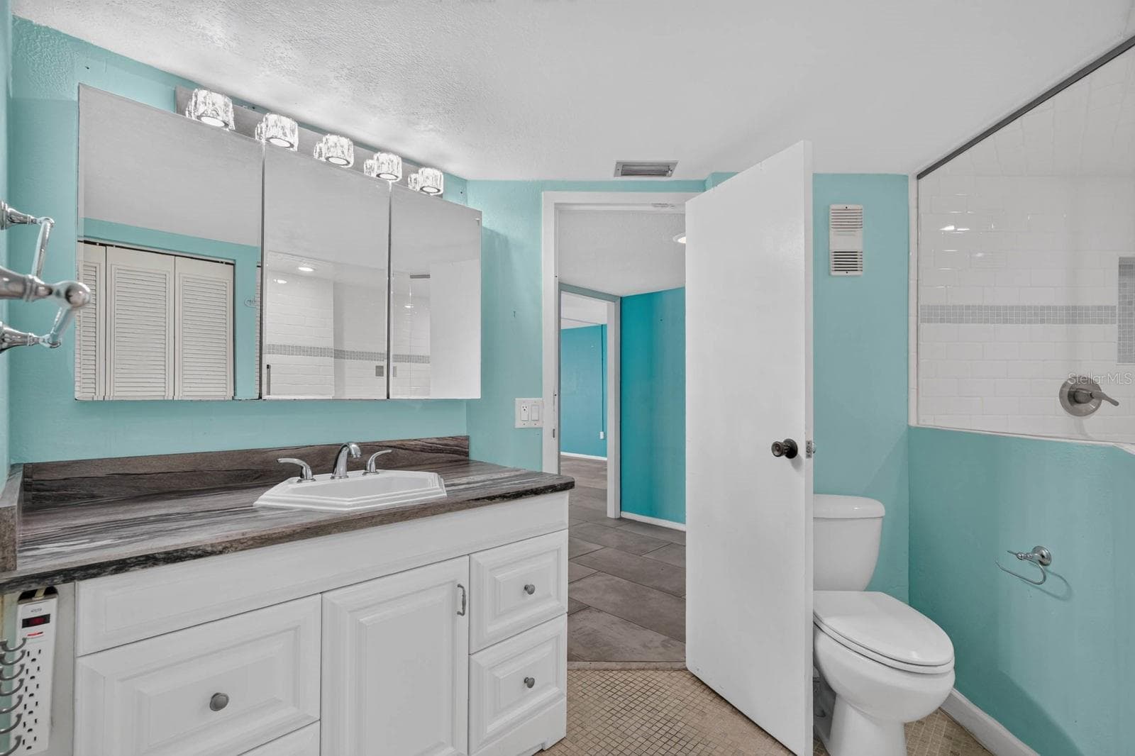 Condominium at 935 N HALIFAX AVE #406, DAYTONA BEACH, photo 19 of 36