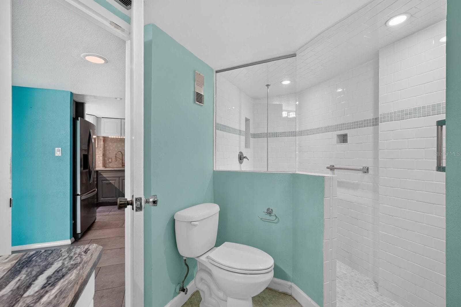 Condominium at 935 N HALIFAX AVE #406, DAYTONA BEACH, photo 20 of 36