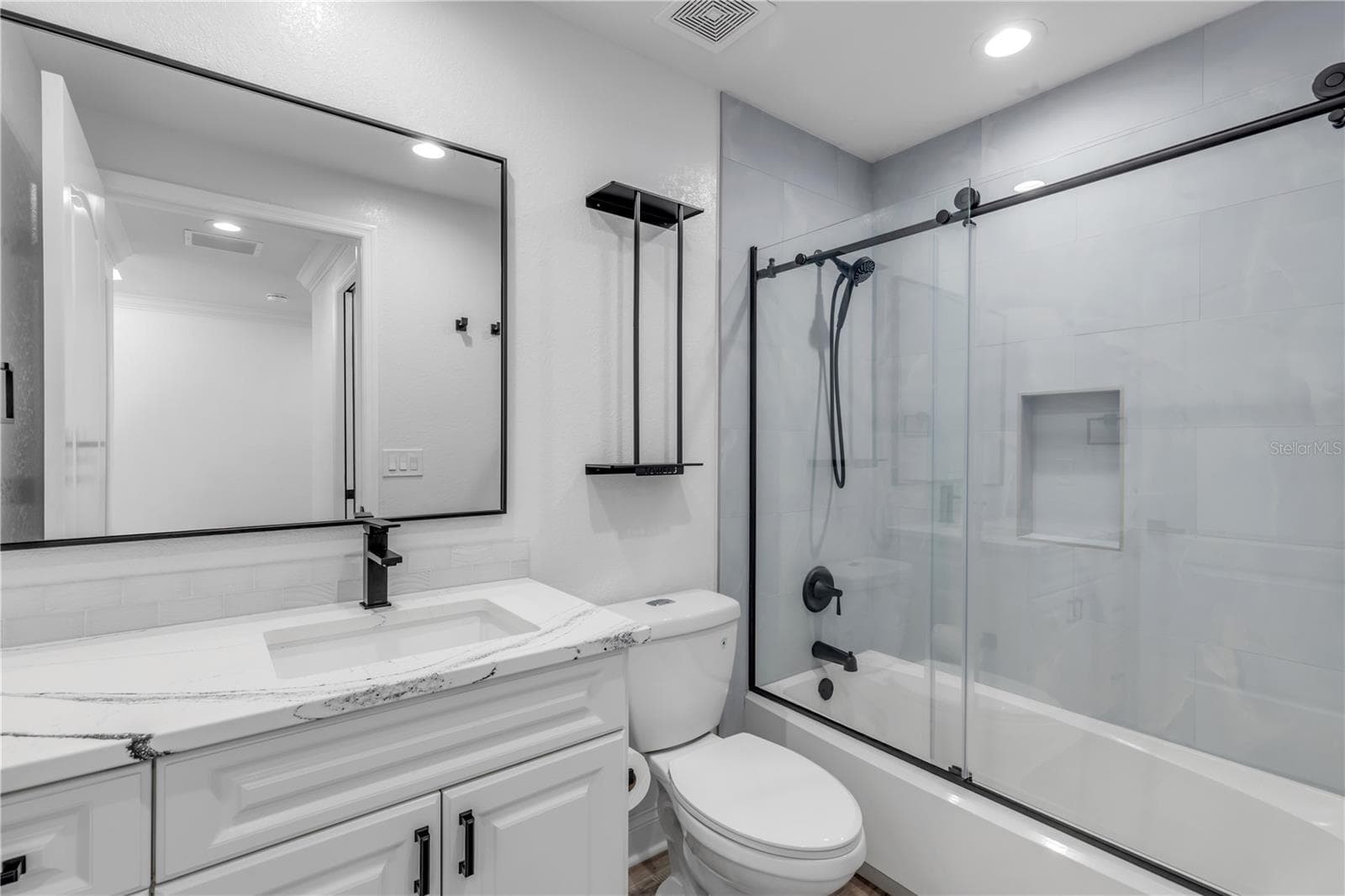 Second bathroom - 265 MINORCA BEACH WAY #404, NEW SMYRNA BEACH