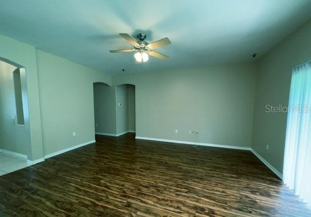 Single Family Residence at 3161 WINDING TRL, KISSIMMEE, photo 11 of 31