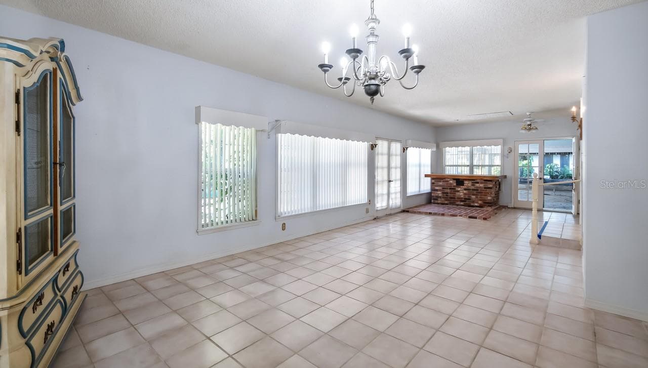 Single Family Residence at 127 E LAUREL AVE, HOWEY IN THE HILLS, photo 13 of 54