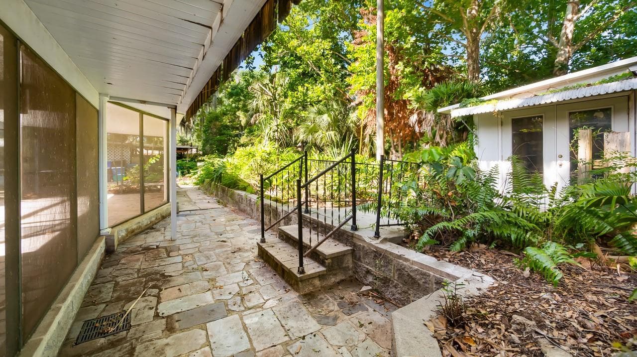 Single Family Residence at 127 E LAUREL AVE, HOWEY IN THE HILLS, photo 27 of 54