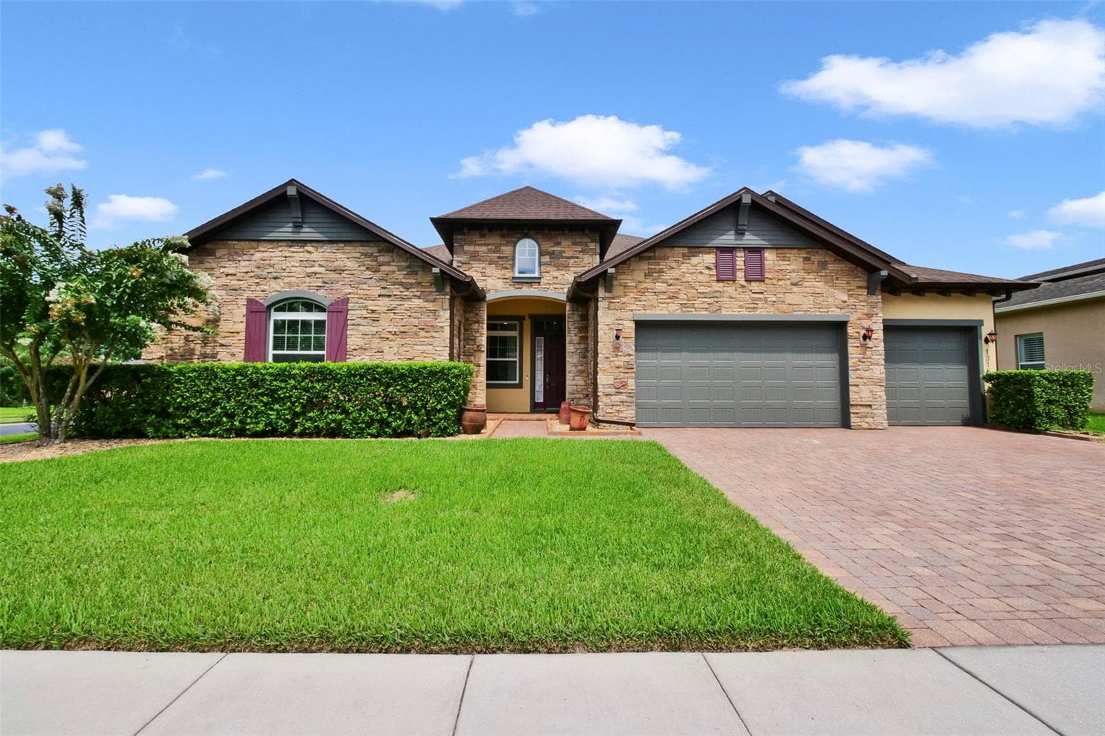 1315 ARDEN OAKS DR