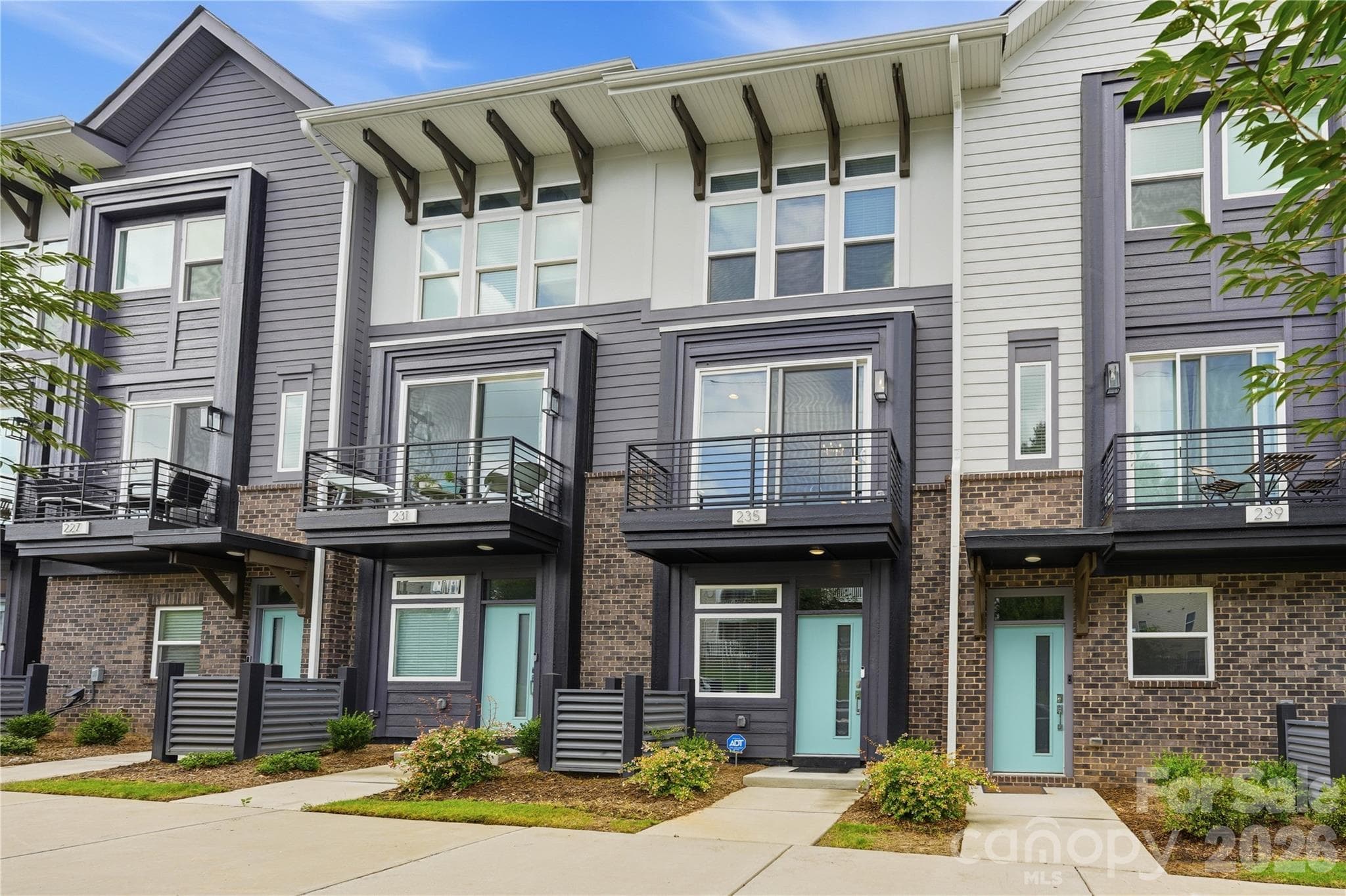 Townhouse at 235 S Bruns Avenue, Charlotte, photo 37 of 48