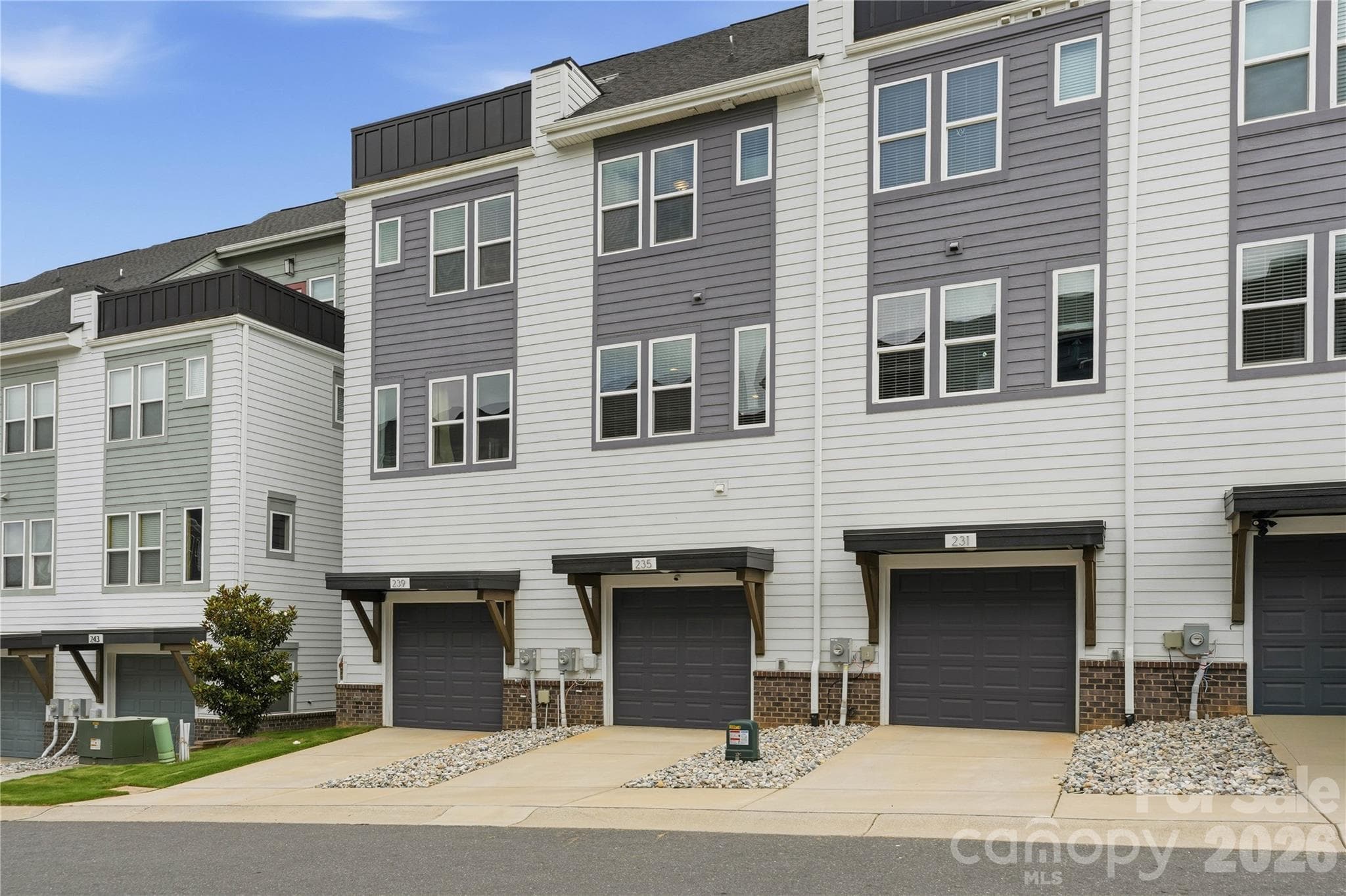Townhouse at 235 S Bruns Avenue, Charlotte, photo 39 of 48