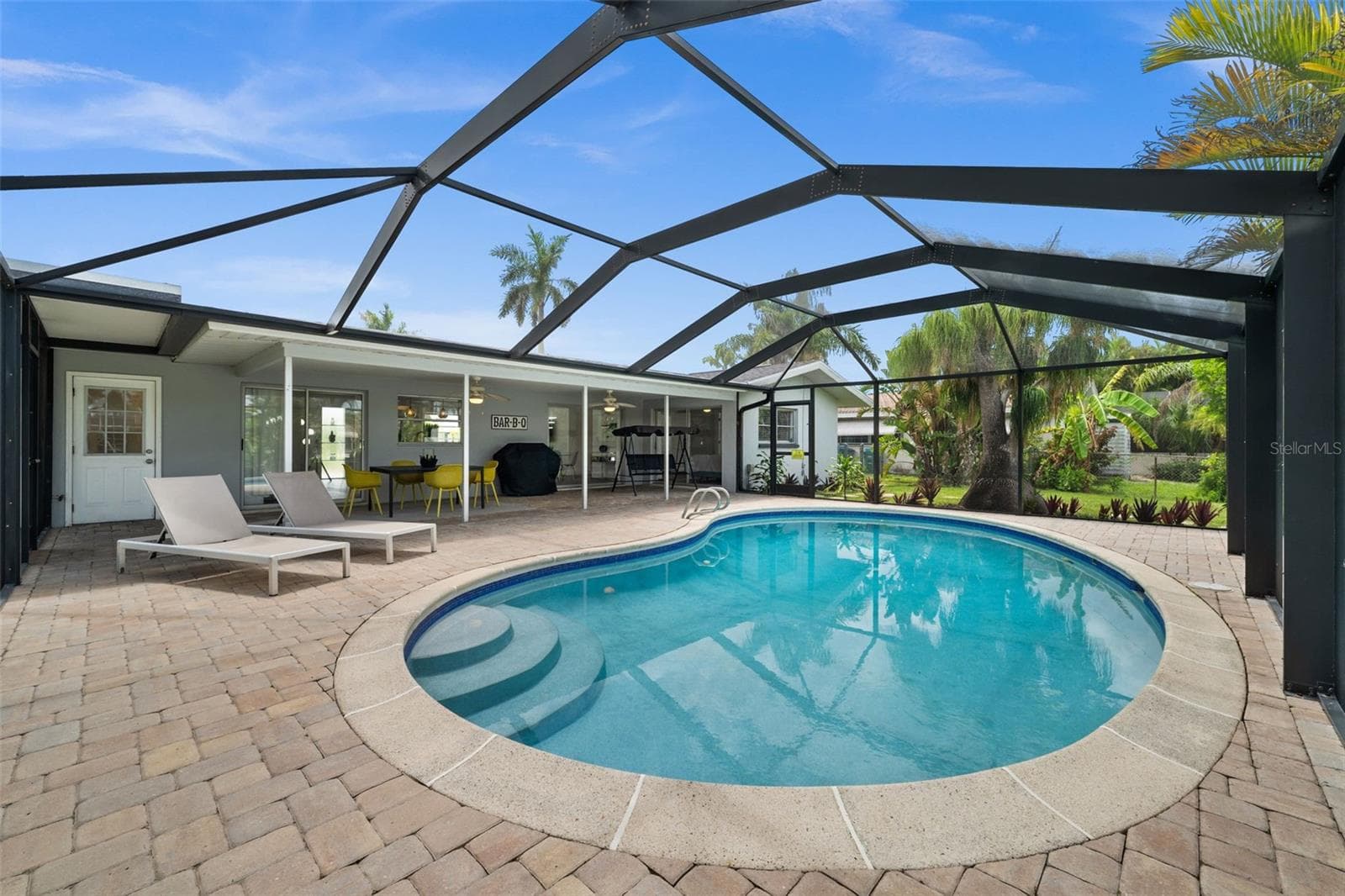 Beautiful Western Exposure Pool Deck - 5122 SW 3RD AVE, CAPE CORAL