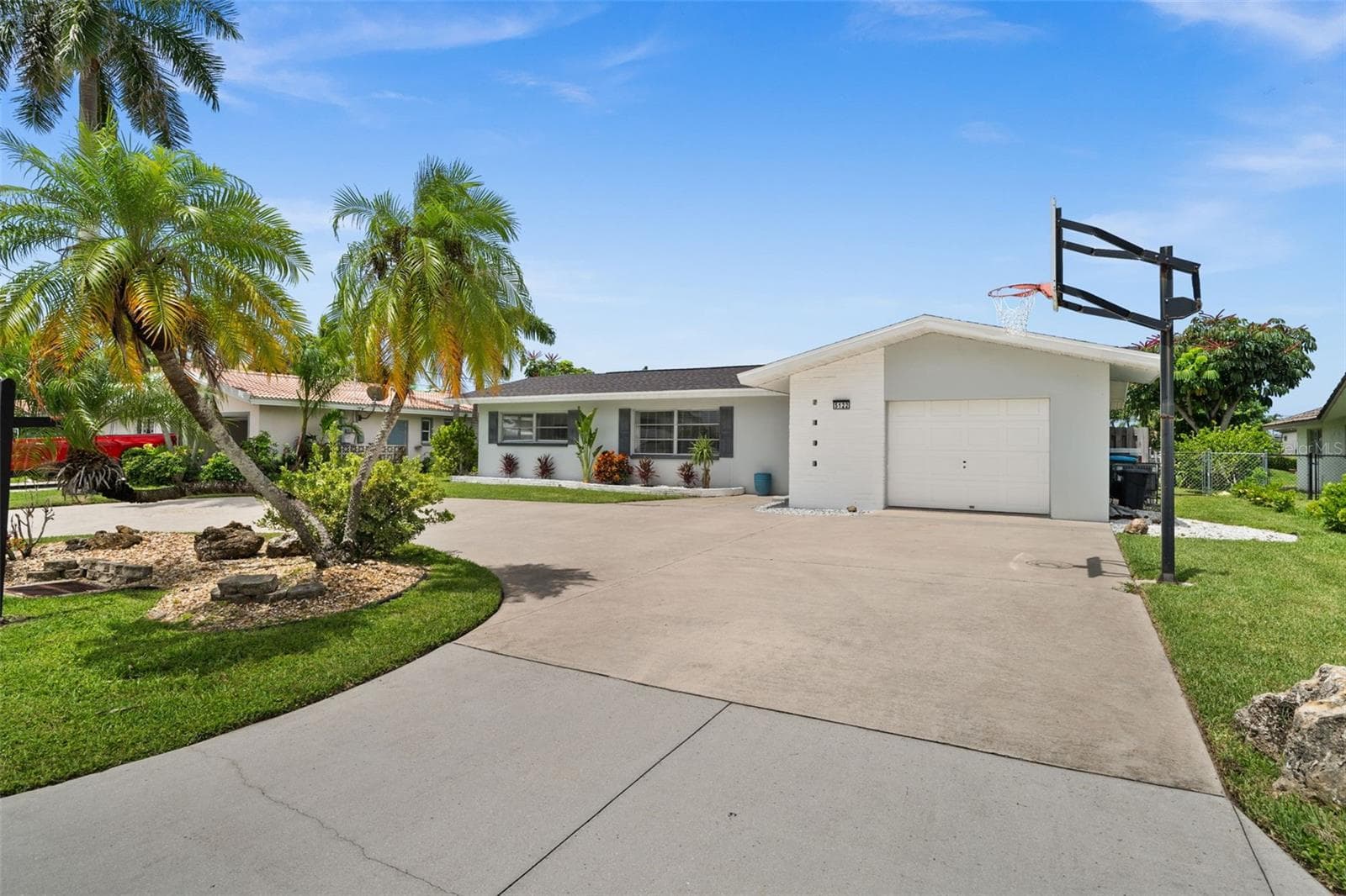 Welcome Home! - 5122 SW 3RD AVE, CAPE CORAL